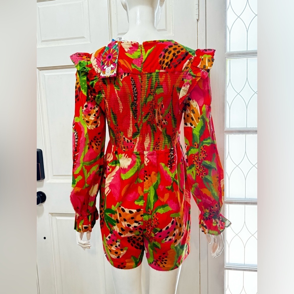 FARM RIO Tropical Ruffle Sleeve Romper Women Small Smocked Red Motif V-neck NWT - Picture 4 of 16